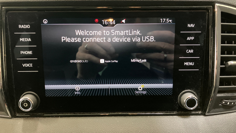 Skoda Karoq 1.0 TSI SE L 5dr DSG Petrol Estate